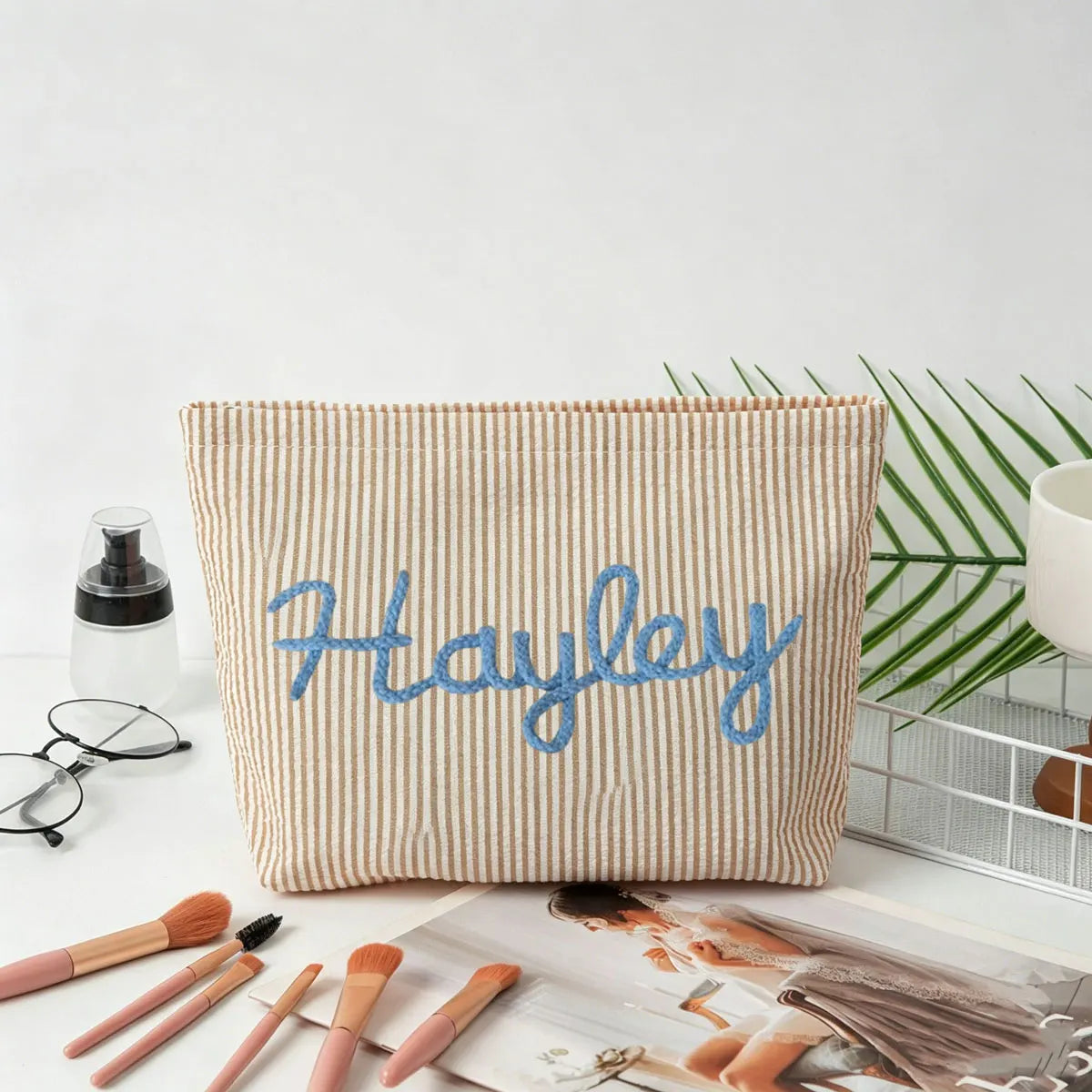 Brodé : trousse de maquillage personnalisé ou non