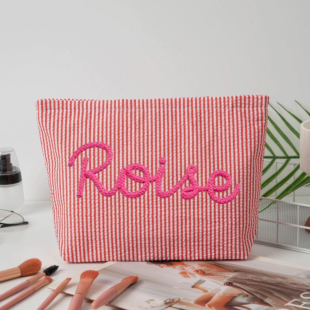 Brodé : trousse de maquillage personnalisé ou non