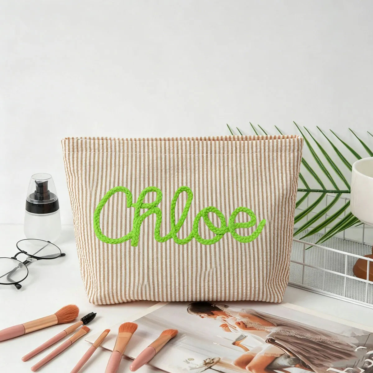 Brodé : trousse de maquillage personnalisé ou non