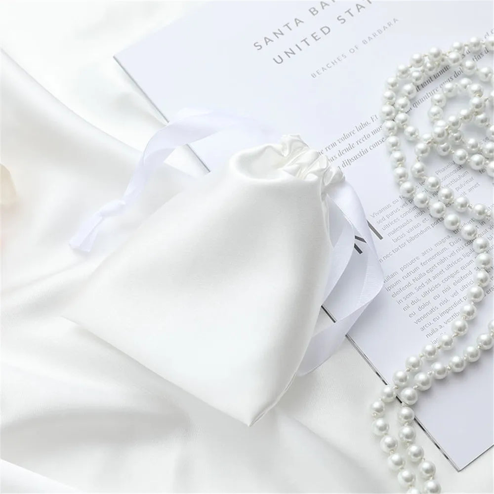 Dream : Masque de Nuit Personnalisé, Prénom Brodé ou juste Soie Douce