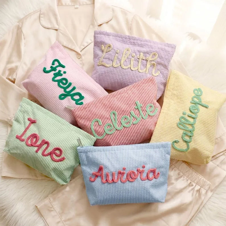 Brodé : trousse de maquillage personnalisé ou non