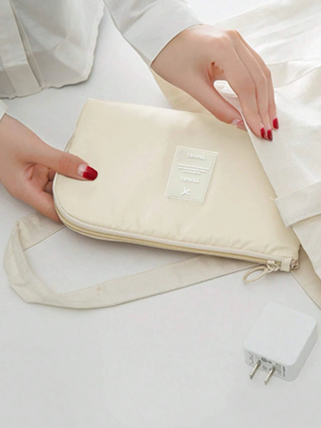 Cablé ! Pochette waterproof voyage pour Câbles & accessoires