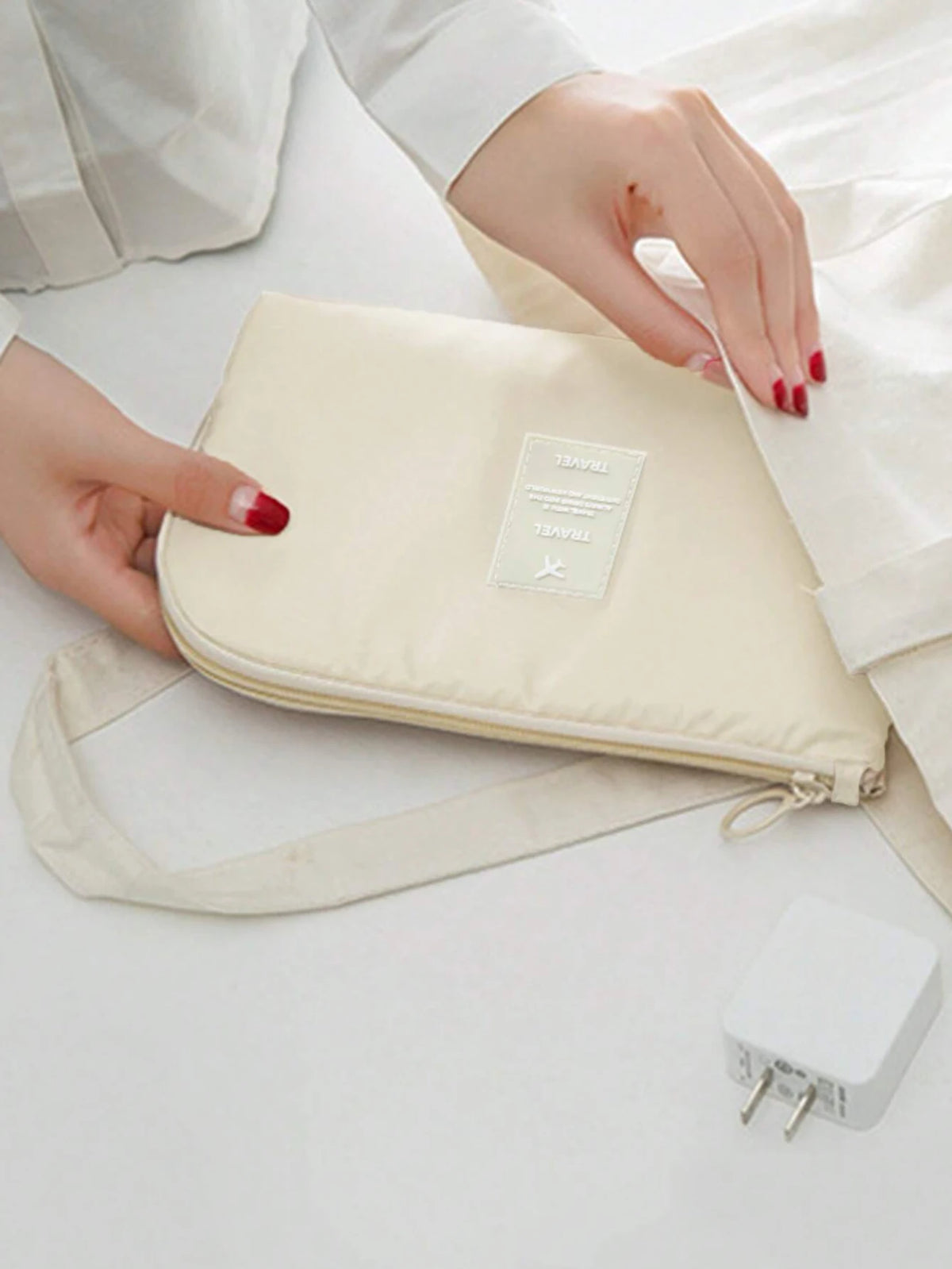 Cablé ! Pochette waterproof voyage pour Câbles & accessoires