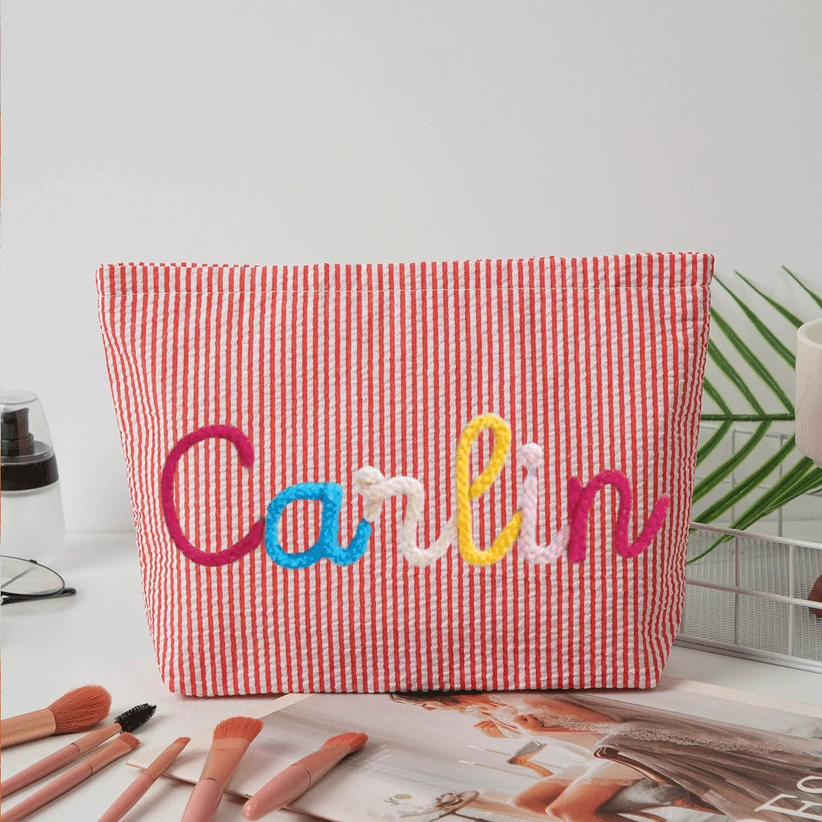 Brodé : trousse de maquillage personnalisé ou non