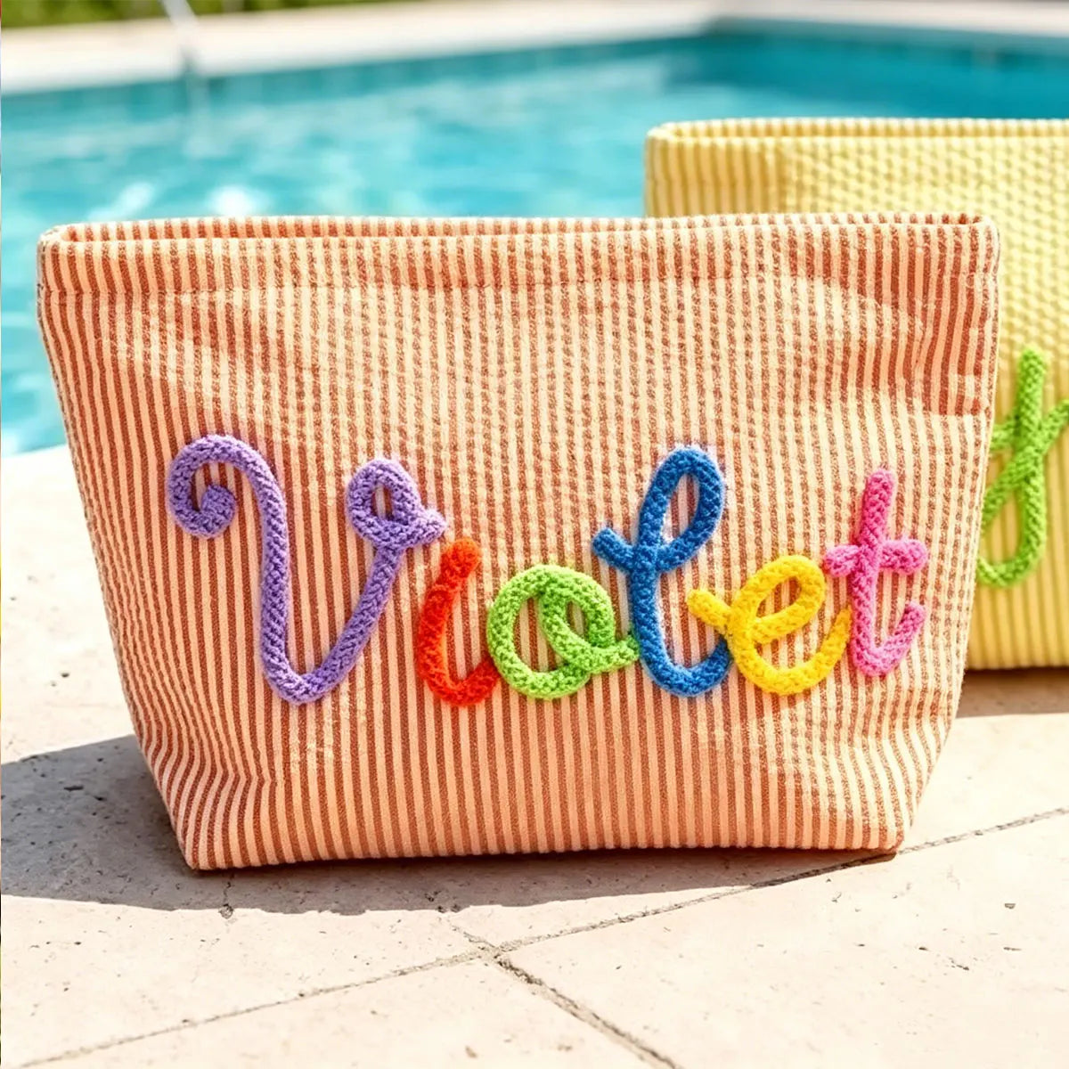 Brodé : trousse de maquillage personnalisé ou non