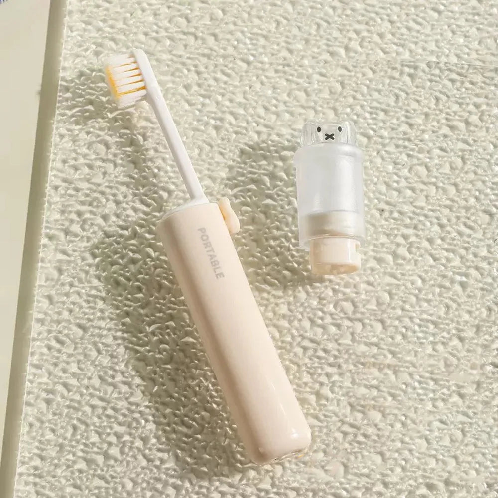 2-en-1 Brosse à Dents Pliable + Rangement Dentifrice